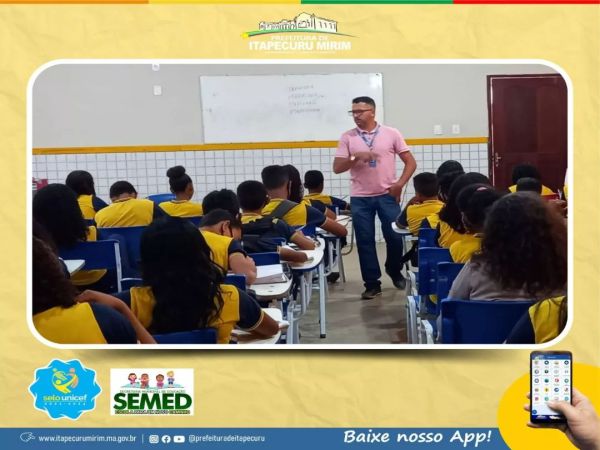 O Secretário Municipal de Meio Ambiente ministra palestra sobre o Rio Itapecuru a alunos da rede municipal de ensino